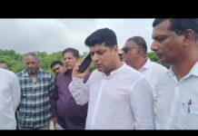 Goan Reporter:: Congress Leaders Visit Chorao Ferry Site as Ferry Removal Work Begins