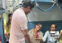 Goan Reporter: MLA Jit Arolkar wishes Christian women traveling from Mandrem to Velankanni